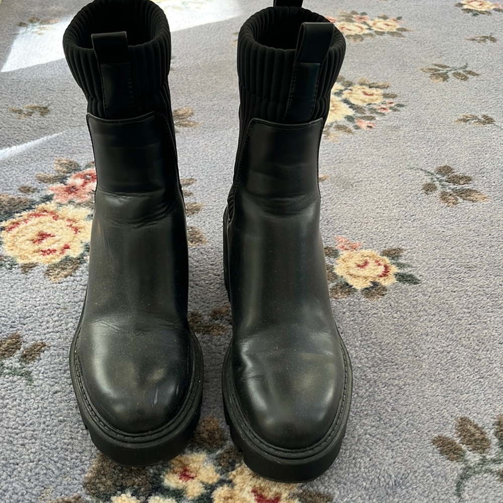 Zara booties size 6